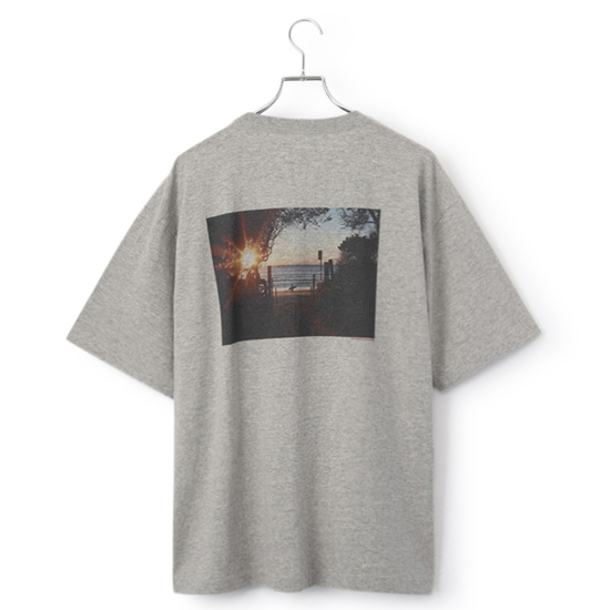 SEE YOU IN THE WATER US COTTON PHOTO S／S TEE-SHIRT(LOOSE FIT